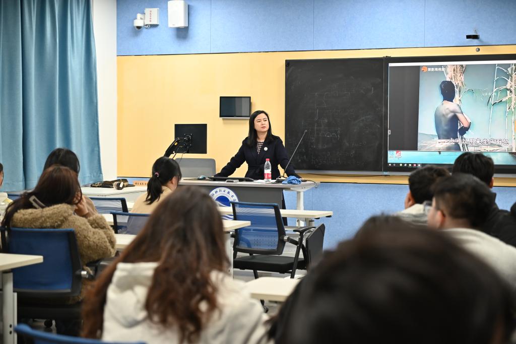 武汉船舶职业技术学院:2024年"开学第一课"开讲 - 中国教育在线 - 职