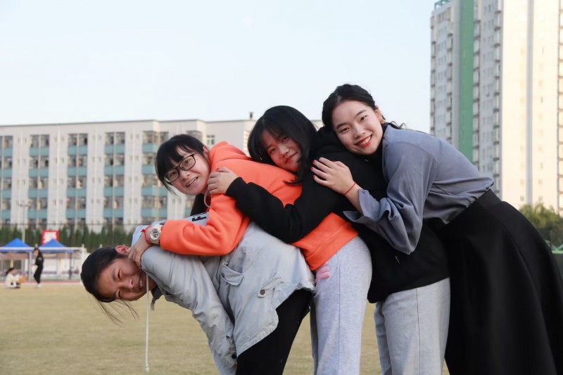 唐艺心、王思靖、王玲燕、孙子含（1）.jpg